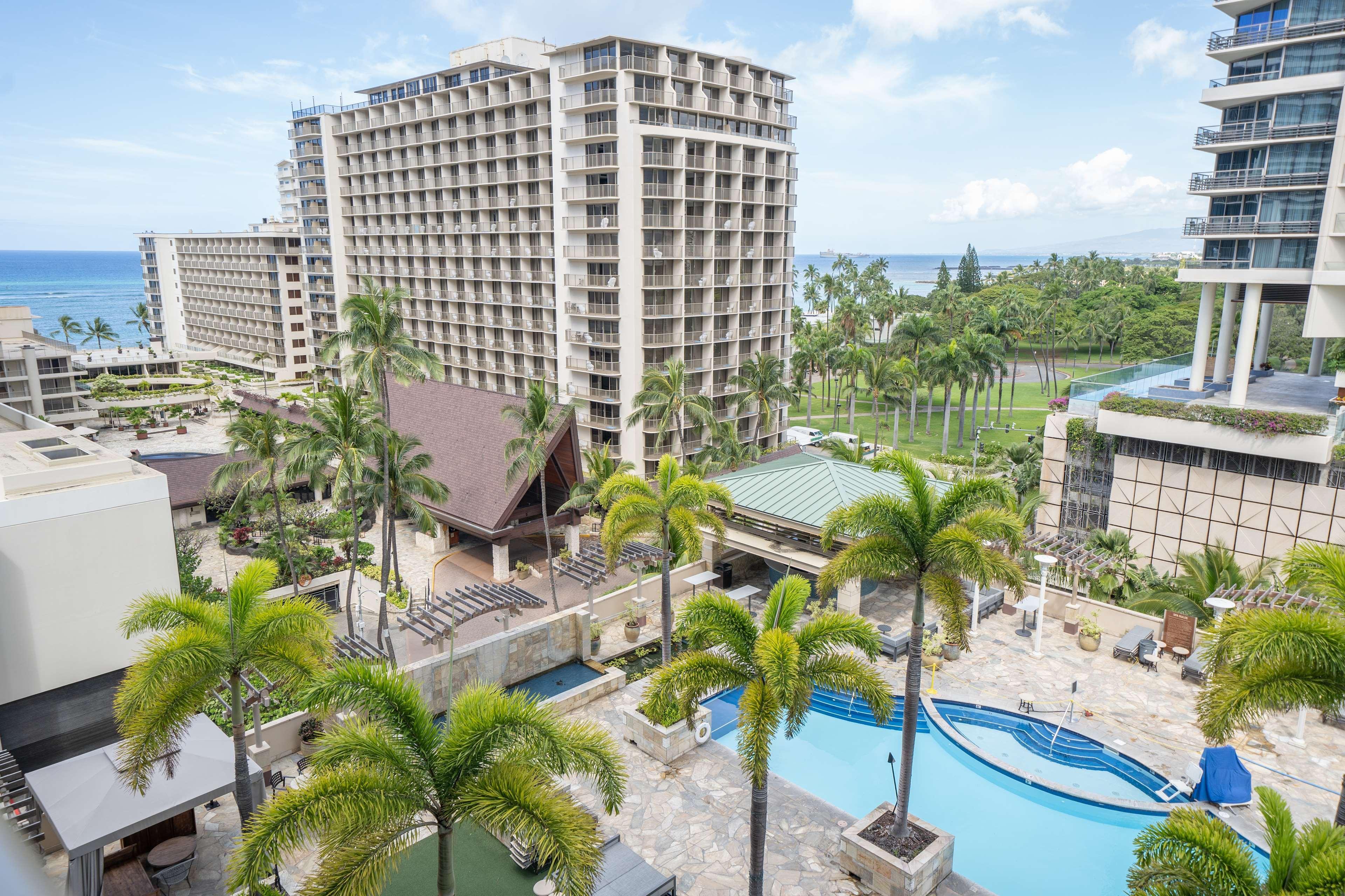 Embassy Suites By Hilton Waikiki Beach Walk Honolulu Exterior photo